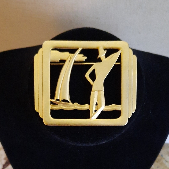 Jewelry - Vintage JJ Jonette Gold-tone Art Deco Brooch